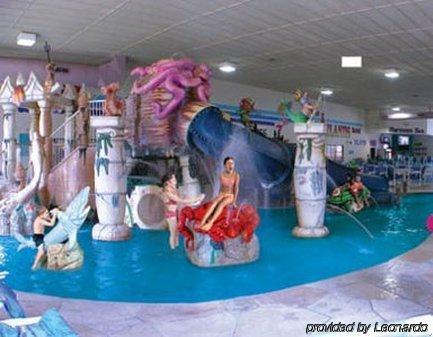 Ramada Wisconsin Dells Book A Stay At This Hotel Nestled In The Waterpark Capital Of World E Atlantis When You